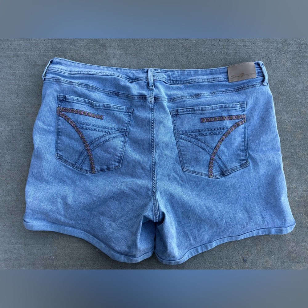 Seven7 Weekender Women’s Embroidered Denim Shorts